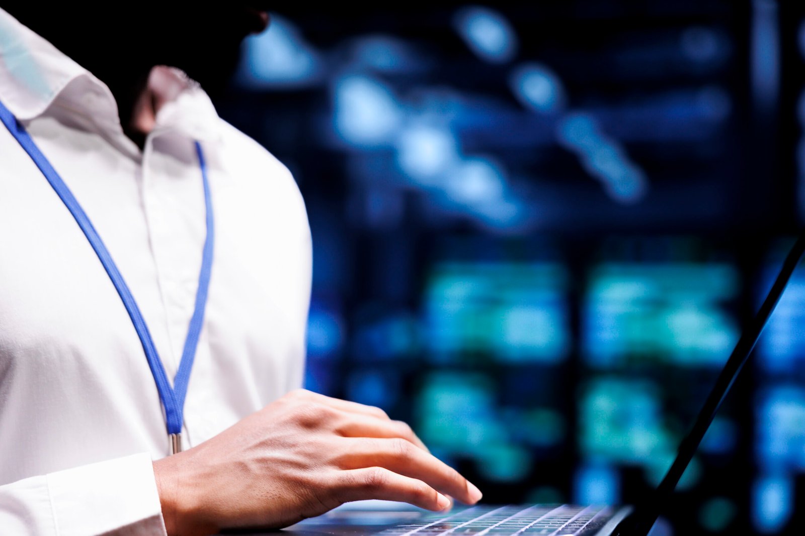 Specialist servicing supercomputers